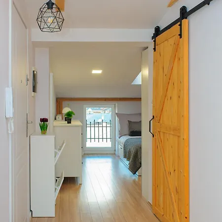 Scandi-style Escape In クラクフ
